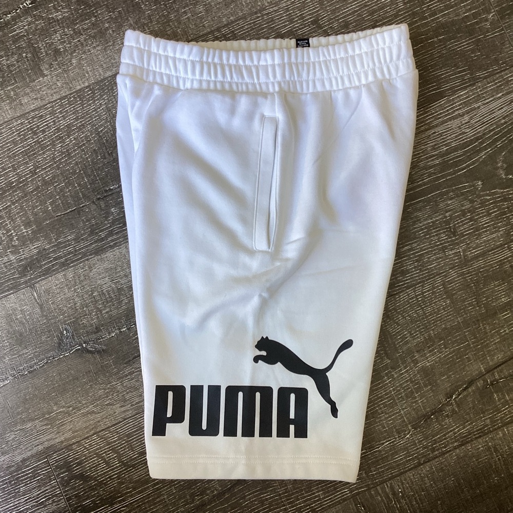 NWT PUMA Big Logo Fleece Sweat Shorts White Size Small S